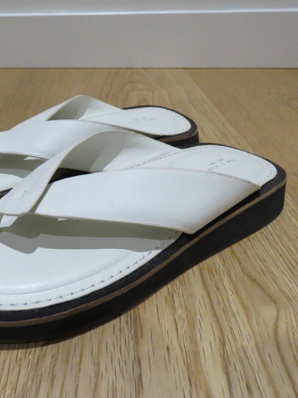 RAG & BONE Parker Thong Sandal Shoe Antique White US 6.5 Minimalist Quiet Luxury - Picture 3 of 13